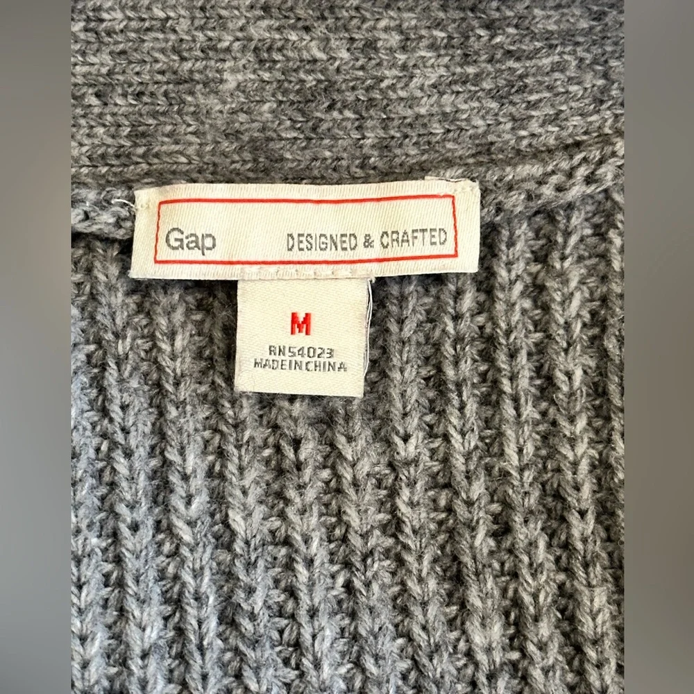 Sz M Gap heathered grey knit button front cardigan pockets wool blend v neck - Picture 9 of 9